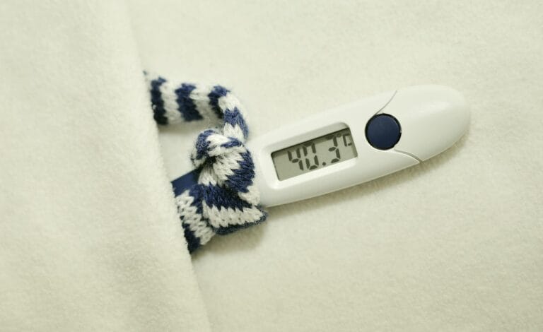 fever, clinical thermometer, temperature, ill, bed rest, health, medicine, cold, disease, thermometer, displayed temperature, get well soon, scarf, fever gauge, recovered, influenza, flu, virus, number, precision, fever, fever, fever, fever, fever, temperature, thermometer